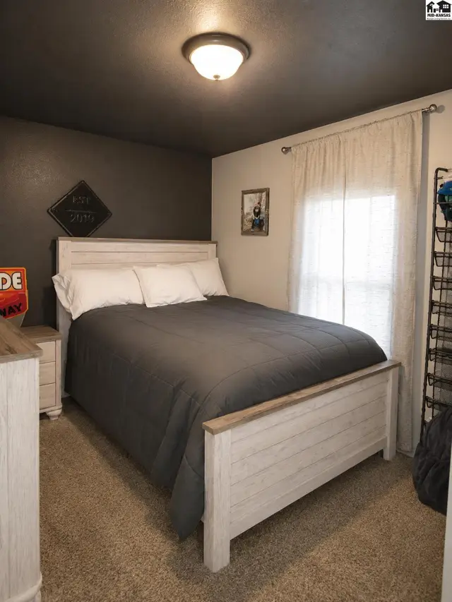 Photo of 807 N. Sill St, Nickerson, KS