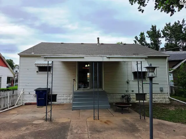 Photo of 317 E 8th St, Newton, KS