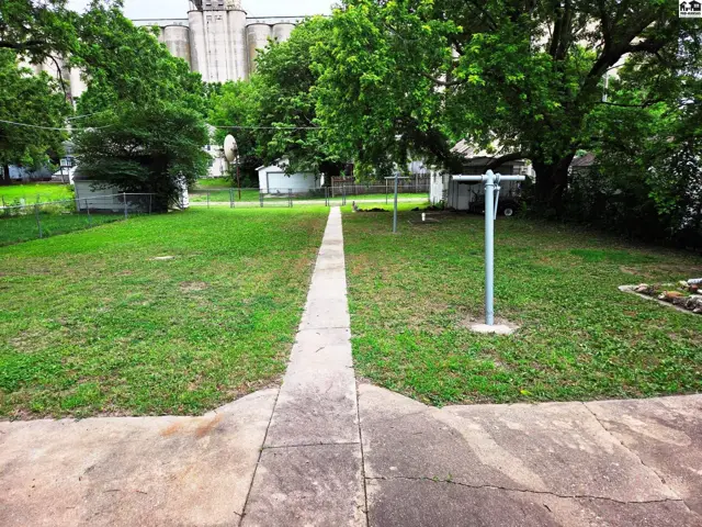 Photo of 317 E 8th St, Newton, KS