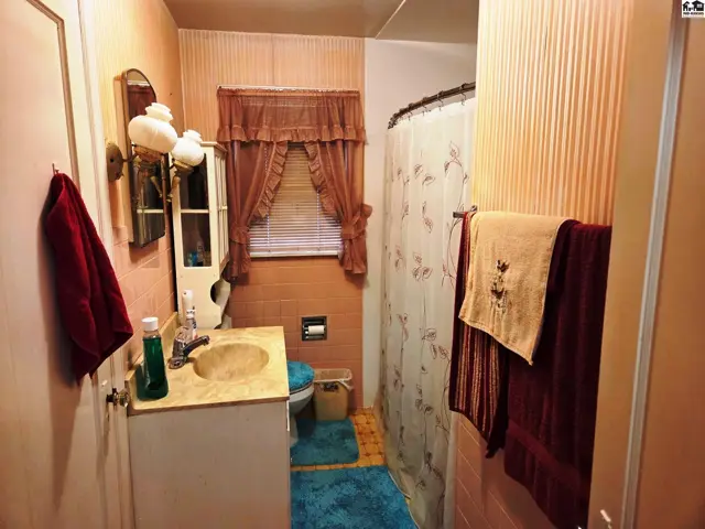 Photo of 317 E 8th St, Newton, KS
