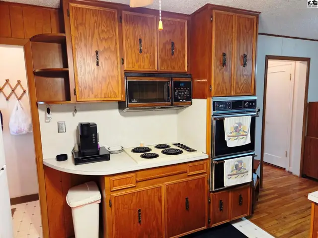 Photo of 317 E 8th St, Newton, KS