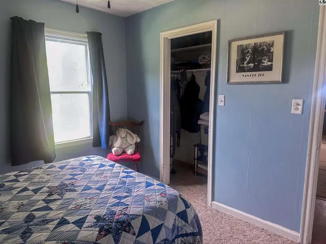 Photo of 214 Stout St, Pratt, KS