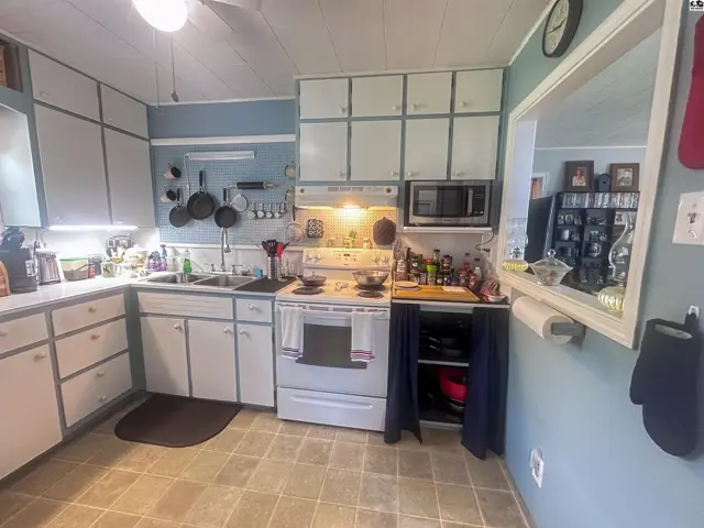 Photo of 214 Stout St, Pratt, KS
