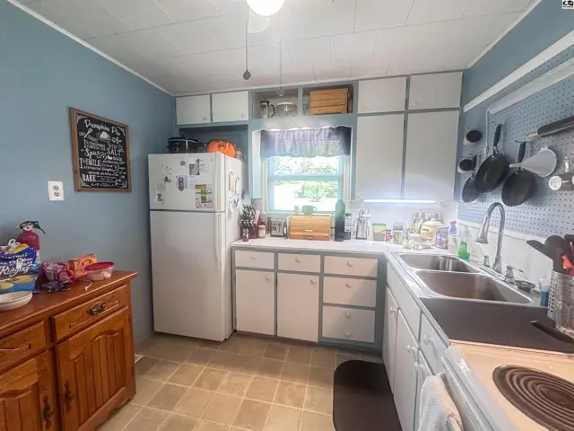 Photo of 214 Stout St, Pratt, KS