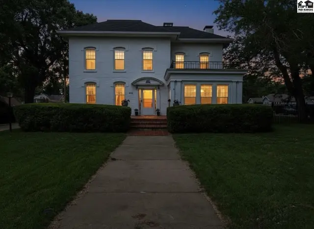 Photo of 603 S Douglas Ave, Lyons, KS