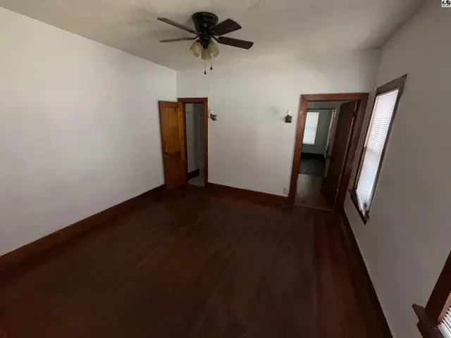 Photo of 129 E 11th Ave, Hutchinson, KS
