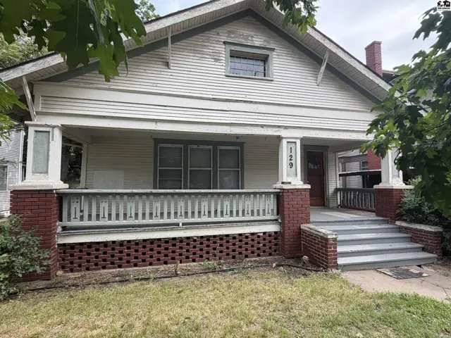 Photo of 129 E 11th Ave, Hutchinson, KS
