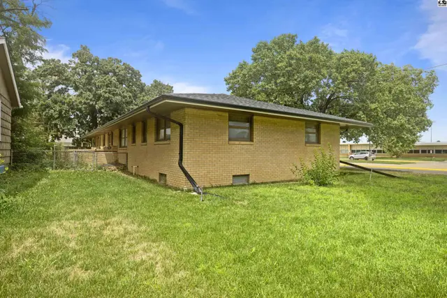 Photo of 1601 N Cleveland St, Hutchinson, KS