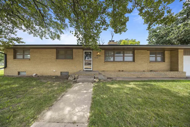 Photo of 1601 N Cleveland St, Hutchinson, KS