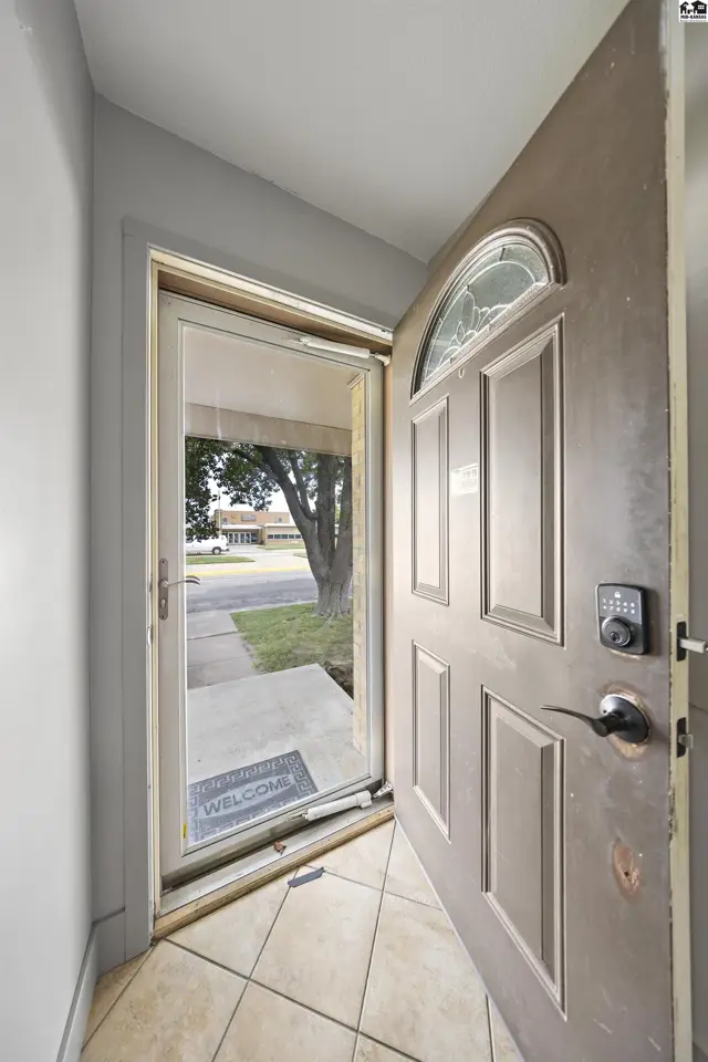 Photo of 1601 N Cleveland St, Hutchinson, KS