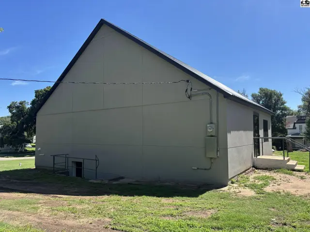 Photo of 219 N Pine St, Pratt, KS