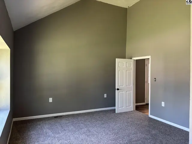 Photo of 219 N Pine St, Pratt, KS