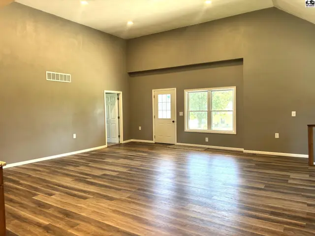 Photo of 219 N Pine St, Pratt, KS