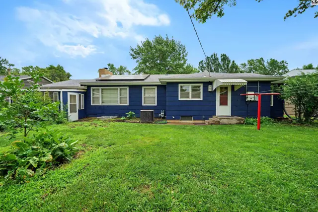 Photo of 415 N Chestnut St, Lindsborg, KS
