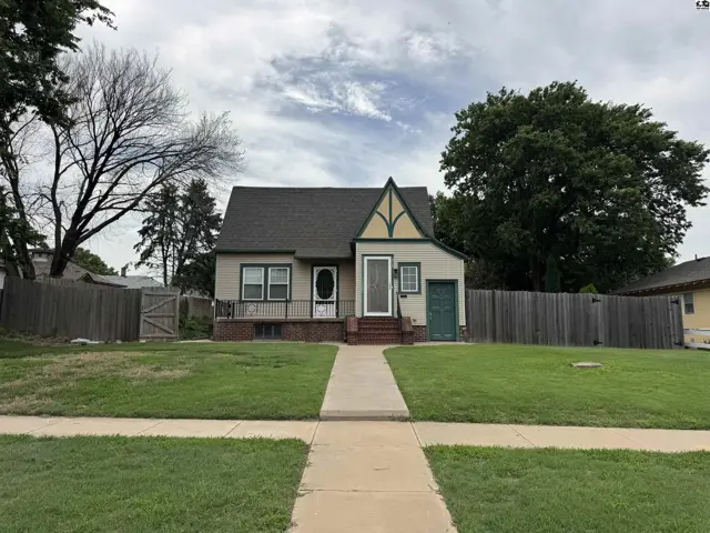 Photo of 315 S Taylor St, Pratt, KS