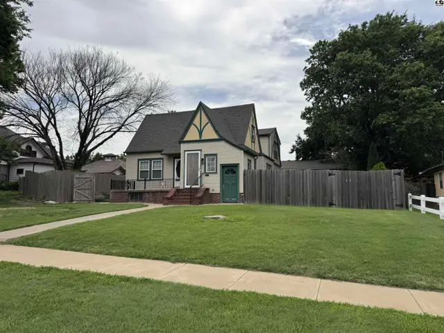 Photo of 315 S Taylor St, Pratt, KS