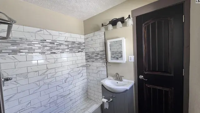 Photo of 1001 E Avenue A, Hutchinson, KS