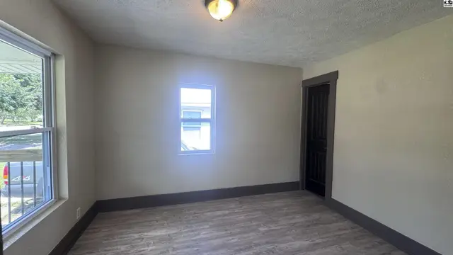 Photo of 1001 E Avenue A, Hutchinson, KS