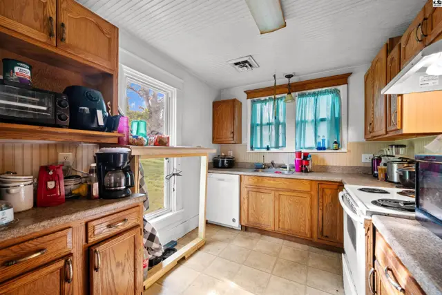 Photo of 504 N Main St, Haviland, KS