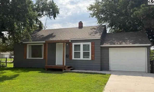 Photo of 2101 N Jackson St, Hutchinson, KS