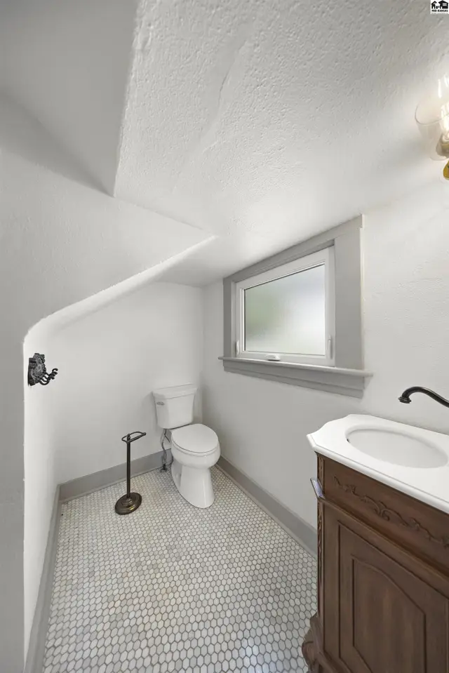 Photo of 204 N 6th St., Sterling, KS