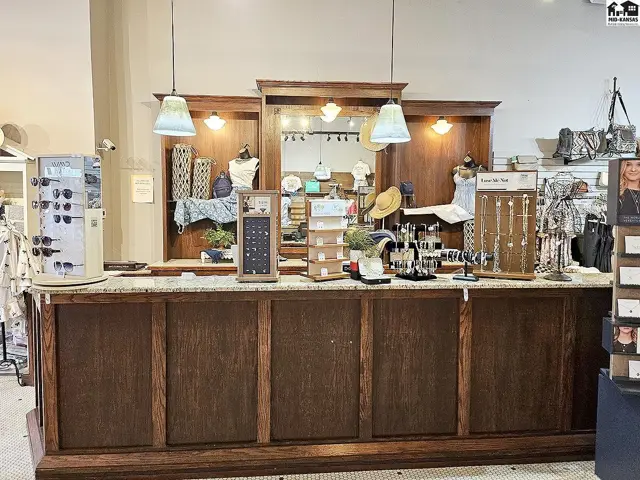 Photo of 213 N Main St, McPherson, KS