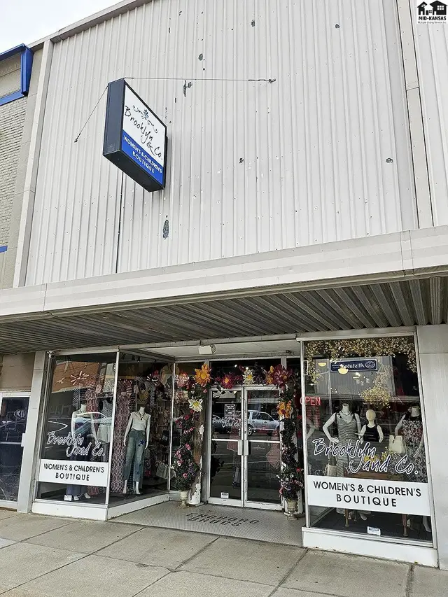Photo of 213 N Main St, McPherson, KS