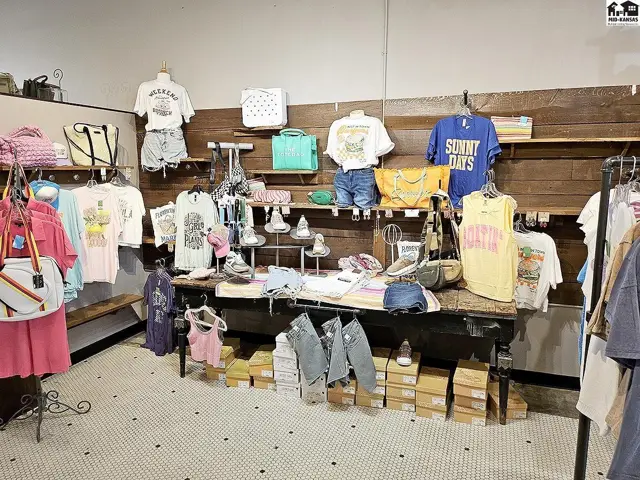 Photo of 213 N Main St, McPherson, KS