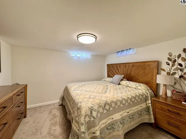 Photo of 1510 Linda Ln, Hutchinson, KS