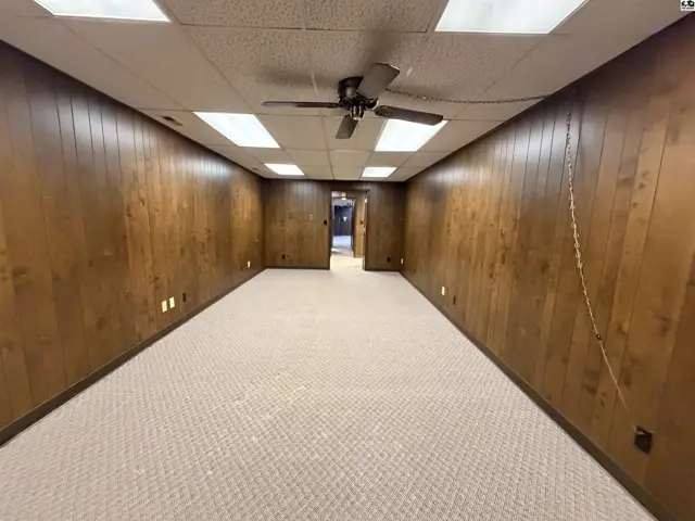 Photo of 901 W 1st Ave, Hutchinson, KS