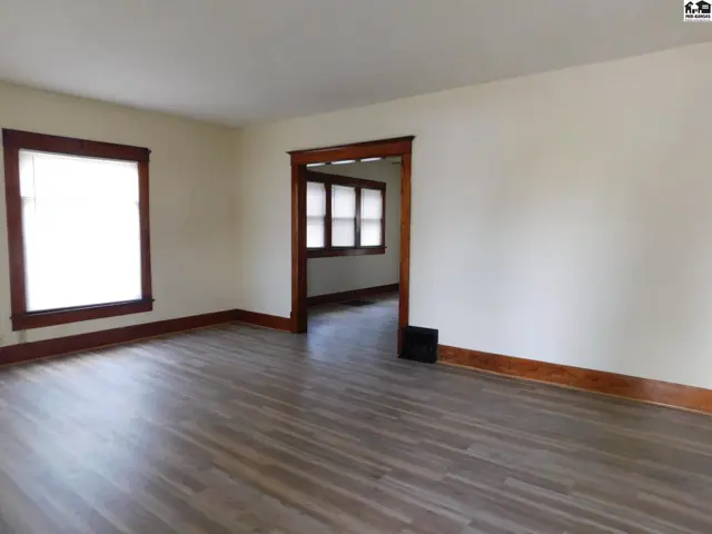 Photo of 612 N Walnut St, Hutchinson, KS