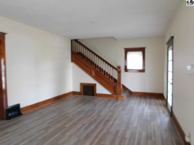 Photo of 612 N Walnut St, Hutchinson, KS