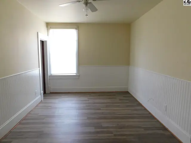 Photo of 612 N Walnut St, Hutchinson, KS