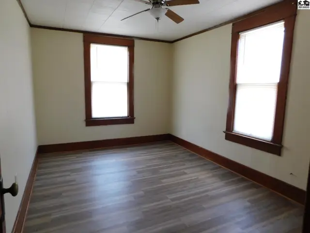Photo of 612 N Walnut St, Hutchinson, KS
