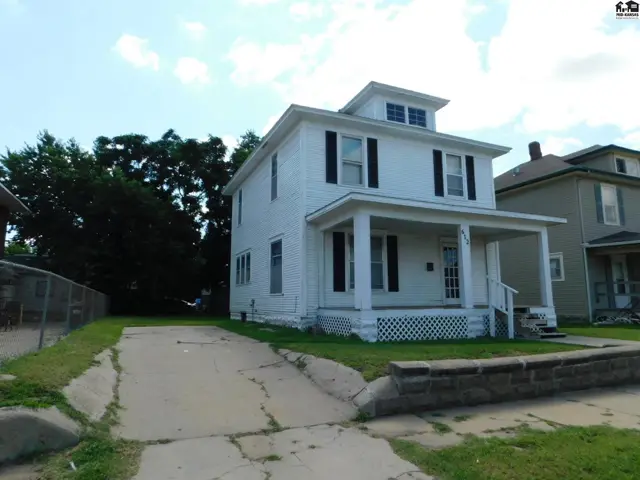 Photo of 612 N Walnut St, Hutchinson, KS