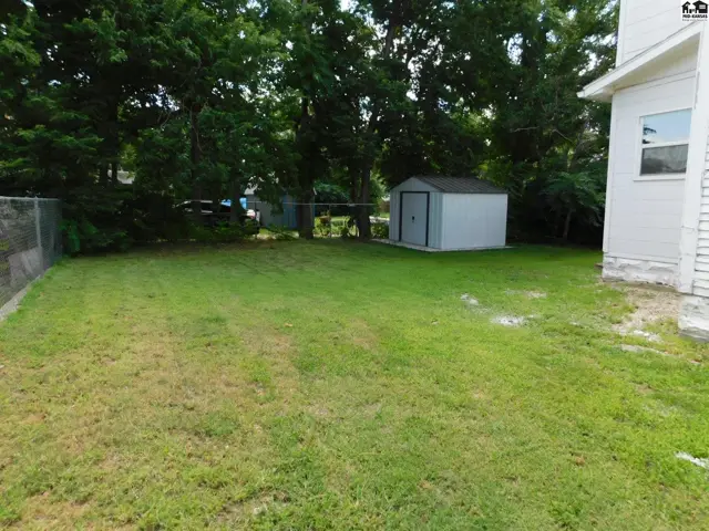 Photo of 612 N Walnut St, Hutchinson, KS