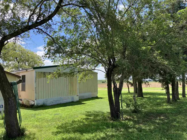 Photo of 713 E South Ave, St. John, KS