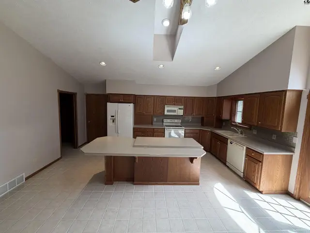 Photo of 622 N Locust St, Mankato, KS