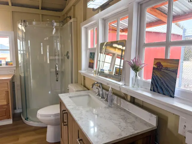 Photo of 105 N Broadway St, Hanston, KS