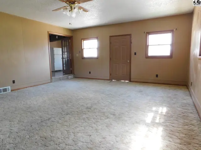 Photo of 715 S Purdy, Lyons, KS