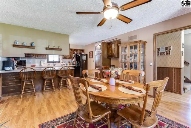 Photo of 4604 Sequoia St, Hutchinson, KS