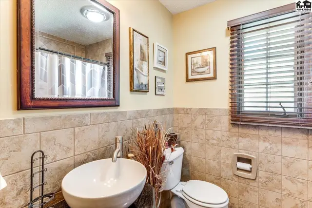 Photo of 4604 Sequoia St, Hutchinson, KS