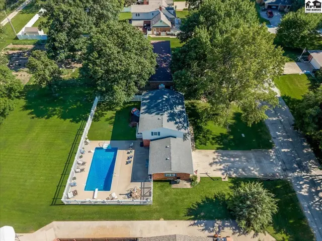 Photo of 4604 Sequoia St, Hutchinson, KS