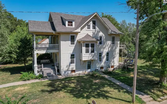 Photo of 825 S Ash St, McPherson, KS
