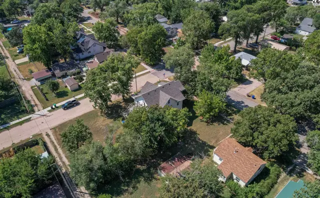 Photo of 825 S Ash St, McPherson, KS