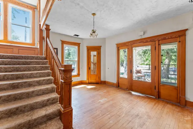 Photo of 825 S Ash St, McPherson, KS