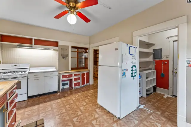 Photo of 825 S Ash St, McPherson, KS
