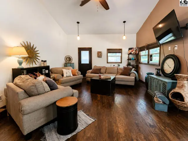 Photo of 5280 N Lorraine St, Hutchinson, KS