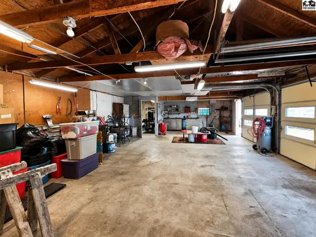 Photo of 5280 N Lorraine St, Hutchinson, KS
