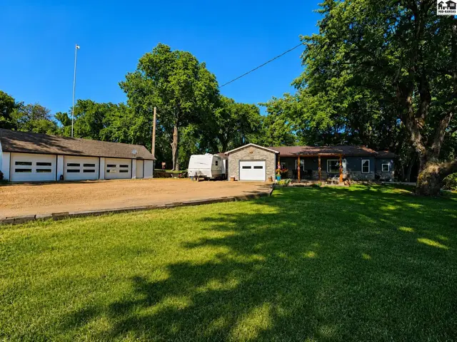 Photo of 5280 N Lorraine St, Hutchinson, KS